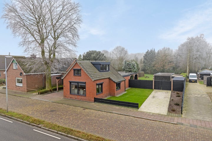 Photo of property Oosterdiep WZ 64, Emmer-Compascuum