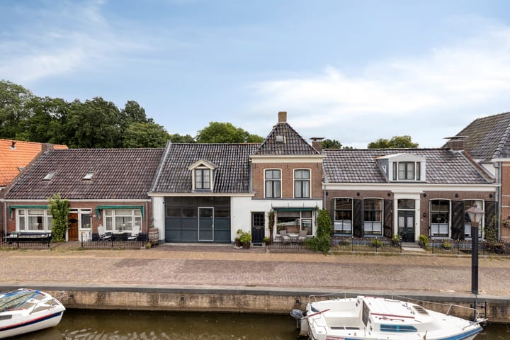 Oosterdiepswal 7 in Kollum