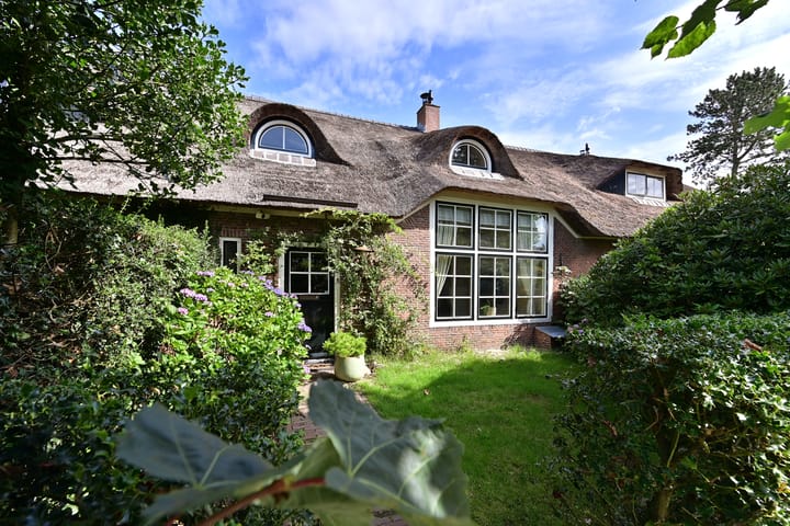 Oosterend 19 in Laren photo