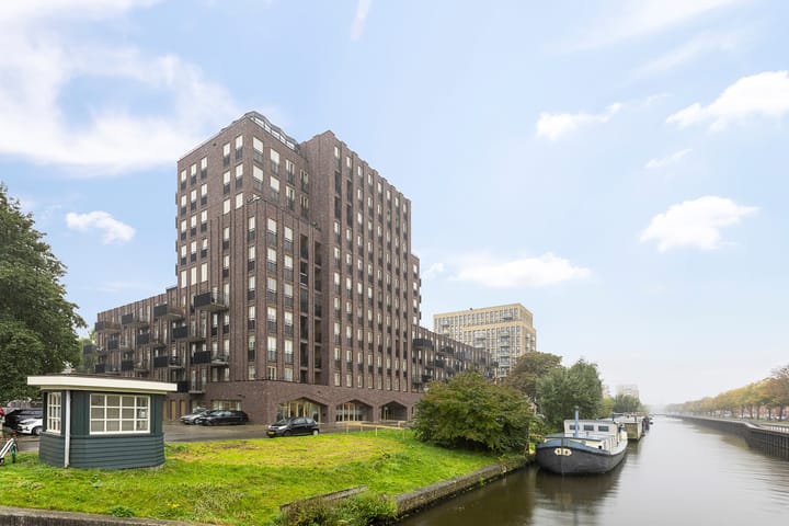 Oosterhamrikkade 119-57 in Groningen