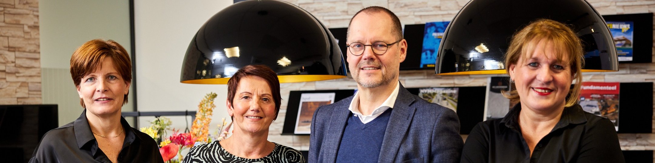 Team foto van Oosterhave Makelaars en Financiële Dienstverlening