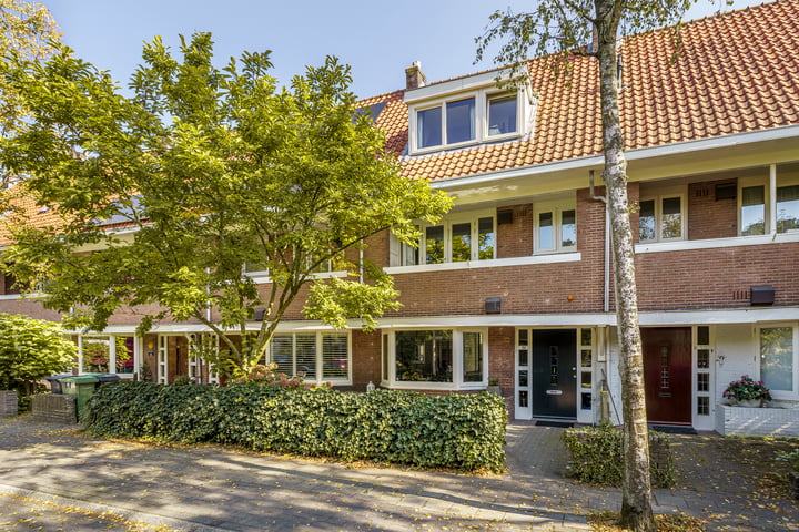 Photo of property Oosterhoutlaan 24, Amstelveen