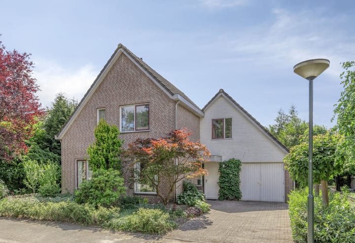 Oosterklamp 16 in Nuenen