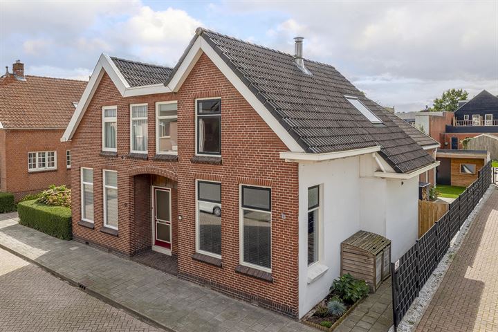 Oosterparallelstraat 14 in Stadskanaal