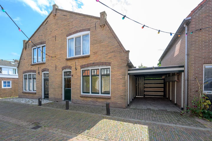 Oostersteeg 24 in Medemblik