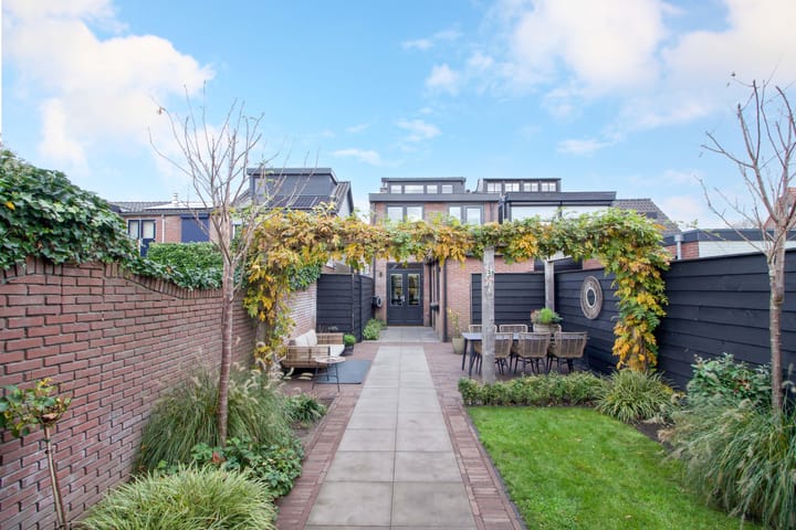 Oosterstraat 24 dans Bunschoten-Spakenburg photo