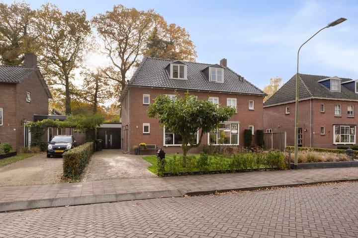 Photo of property Oosterstraat 26, Emmen