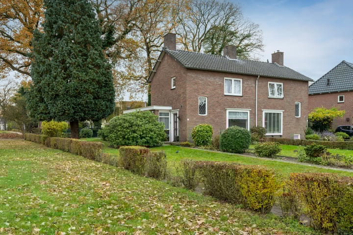 Photo of property Oosterstraat 30, Emmen