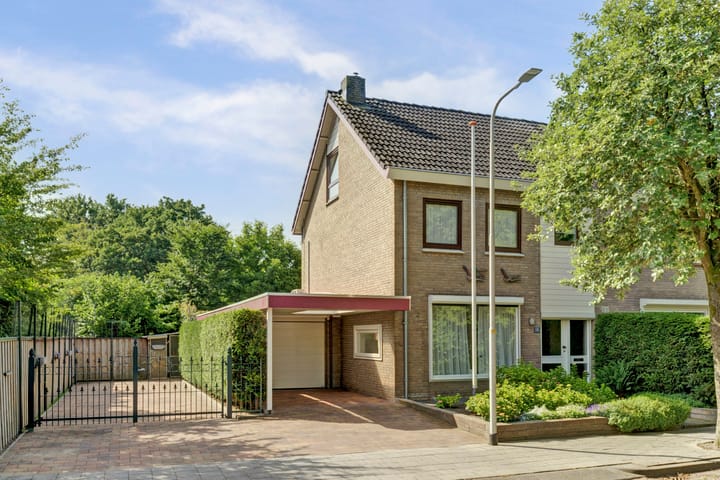 Oostervelden 115 in Bemmel
