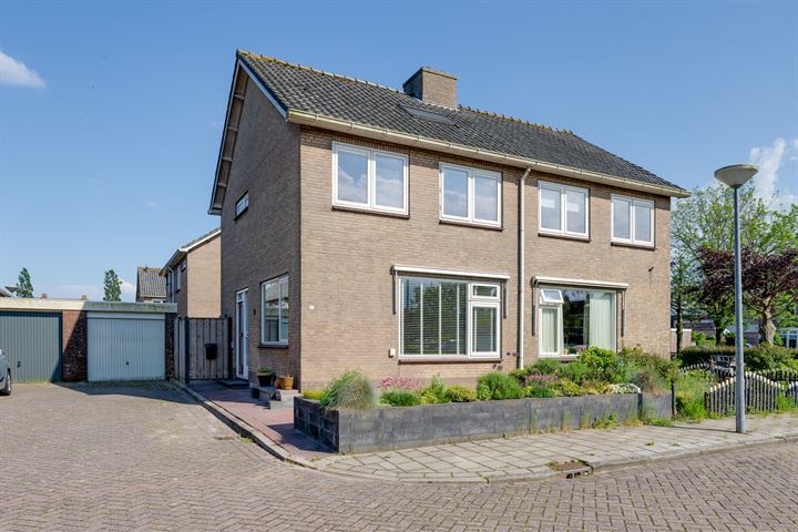 Oosterweidestraat 92 in Schermerhorn