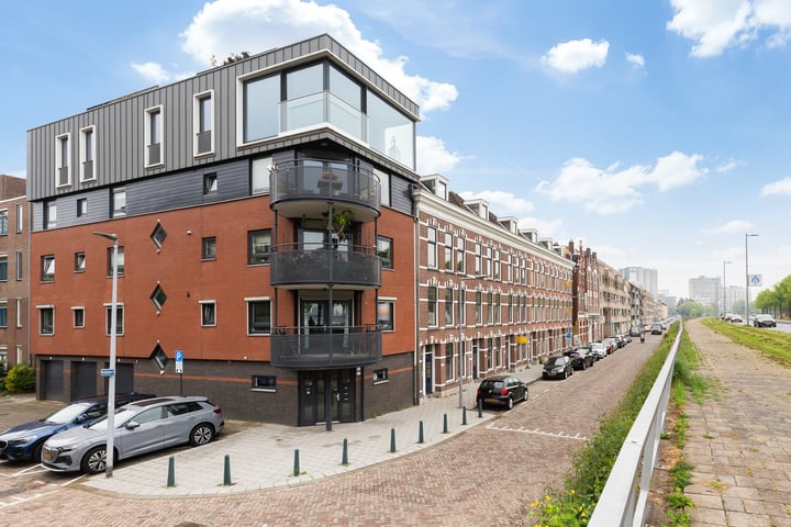 Oostmaaslaan 257 in Rotterdam photo