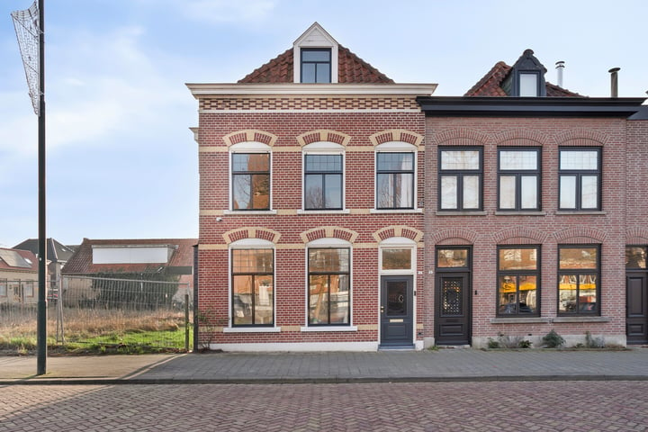 Oostvoorstraat 3 in Dinteloord