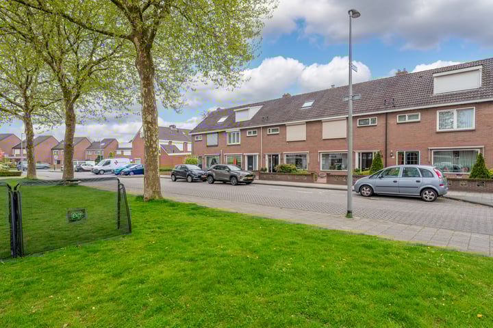 Oostwal 4 in Volendam