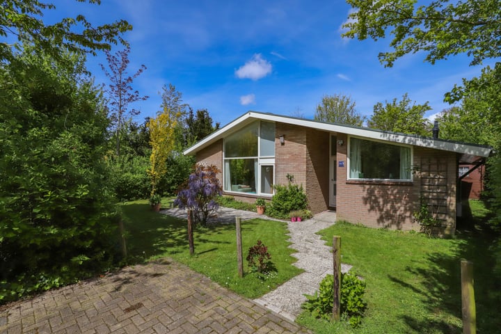 Oostweg 2-0117 in Ouwerkerk