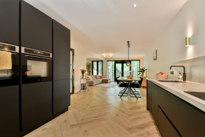 Oostzeedijk Beneden 211A dans Rotterdam photo