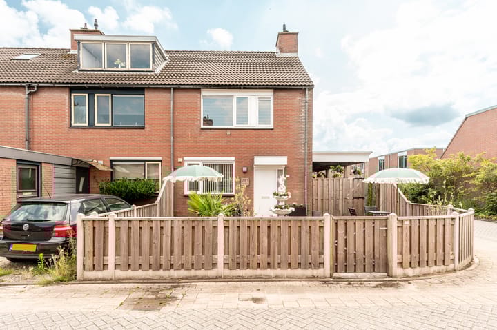 Oostzeestraat 200 in Lelystad photo