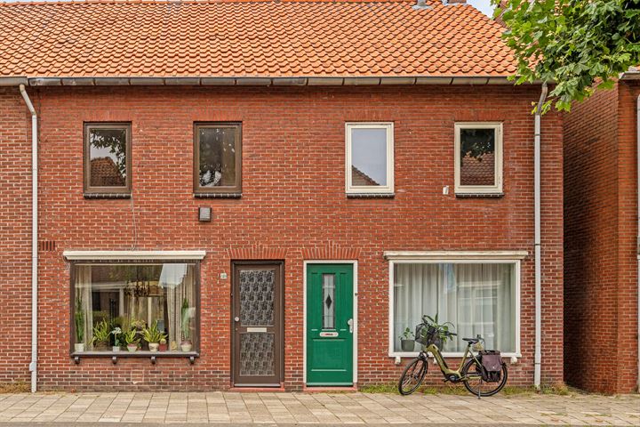 Ootmarsumsestraat 140 in Almelo