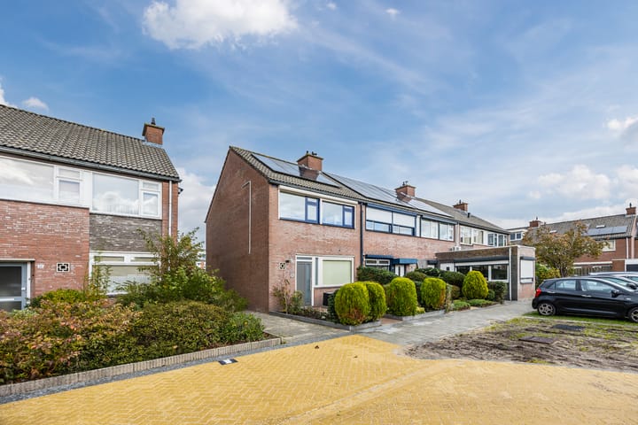 Opaaldijk 56 in Roosendaal foto