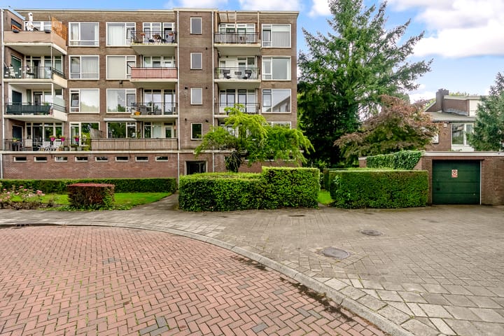 Opaalweg 145 in Utrecht photo