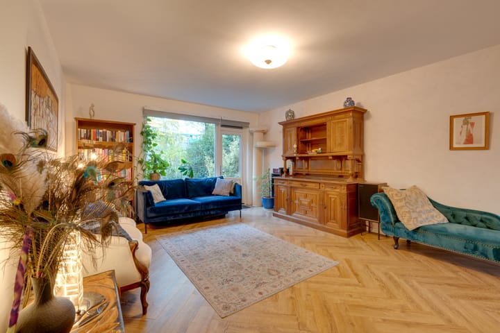 Photo of property Opijnenhof 70, Amsterdam