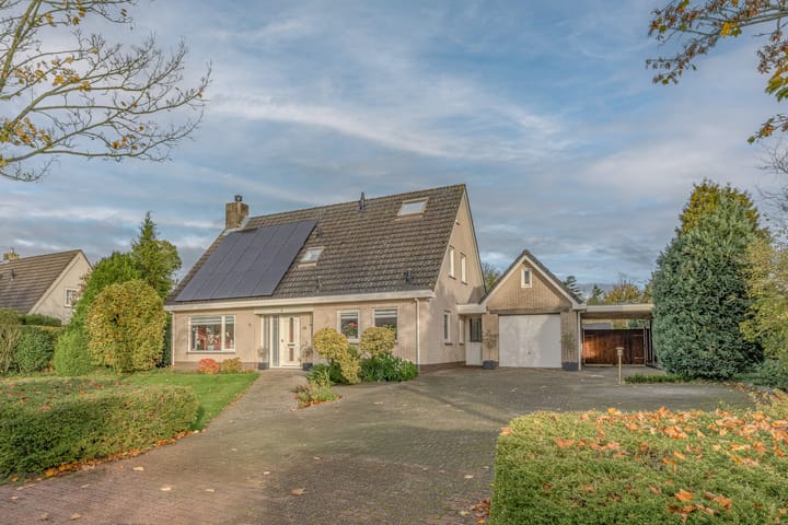 Photo of property Oranje Nassaulaan 13, Andijk