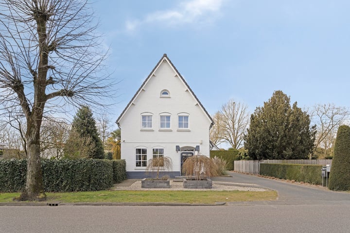 Photo of property Oranje Nassaulaan 13, Maarheeze