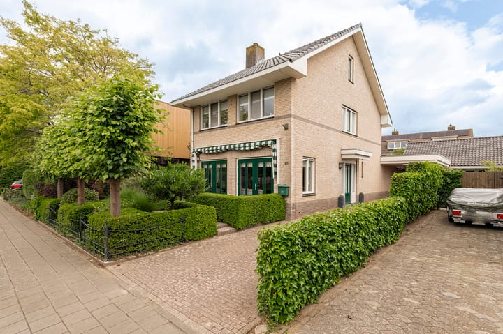 Oranje Nassaulaan 18 in Culemborg