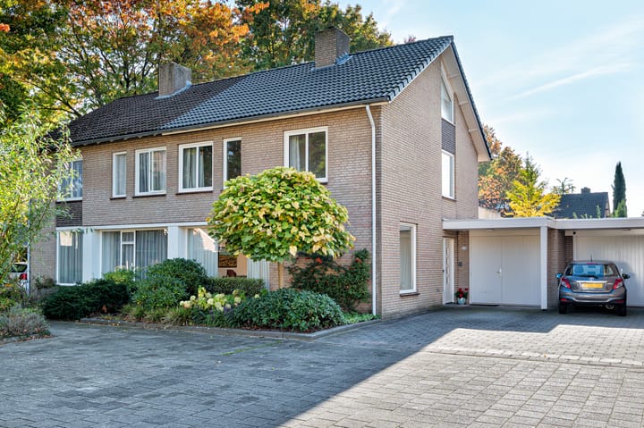 Oranje-Nassaulaan 229 in Sint-Oedenrode