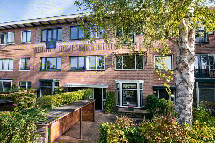 Photo of property Oranje Nassaulaan 29, Overveen