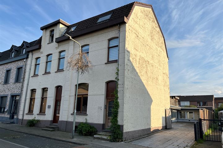 Photo of property Oranje Nassaustraat 10, Landgraaf