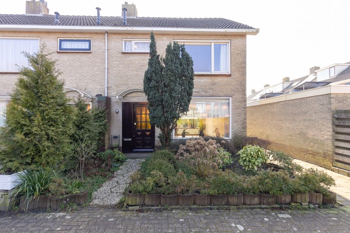 Oranje Nassaustraat 16a in Bovenkarspel