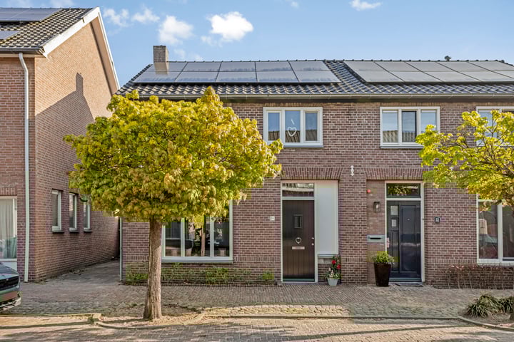Oranje Nassaustraat 24 in Valkenswaard