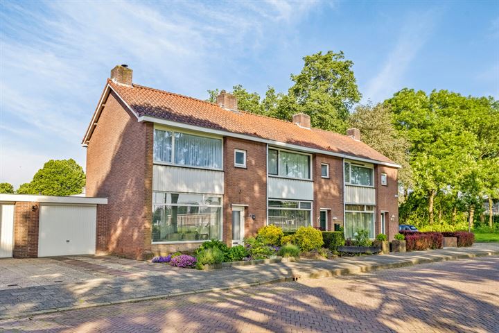 Photo of property Oranjelaan 25, Tiel
