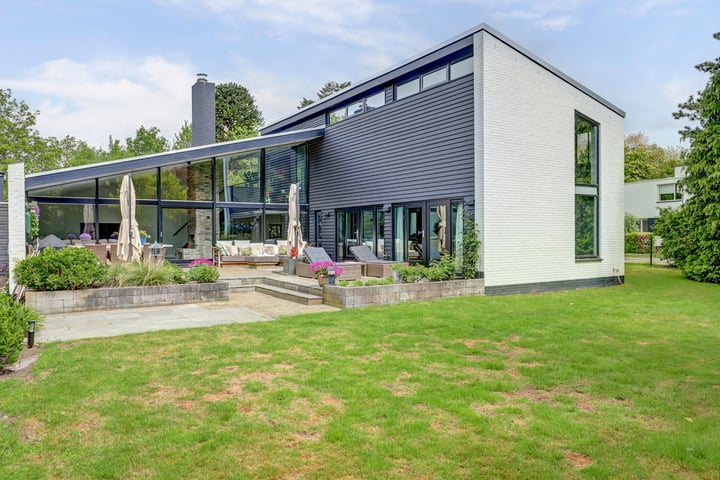 Photo of property Oranjelaan 30, Alkmaar