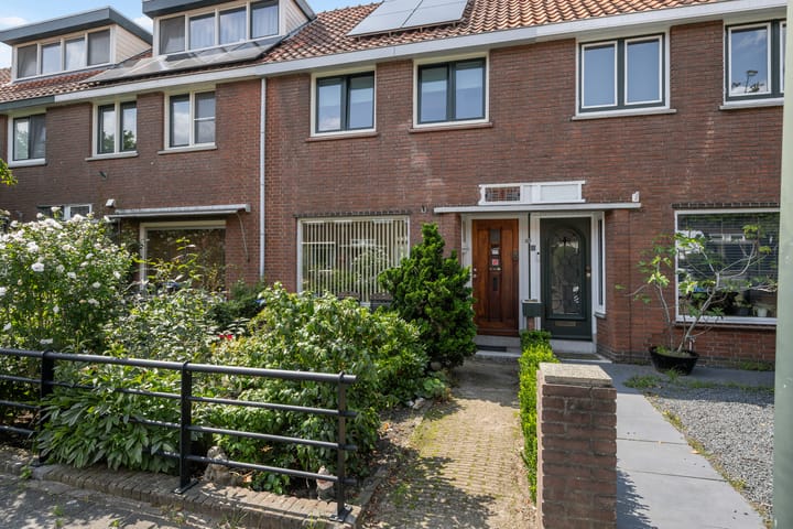 Oranjelaan 30 in Vlaardingen