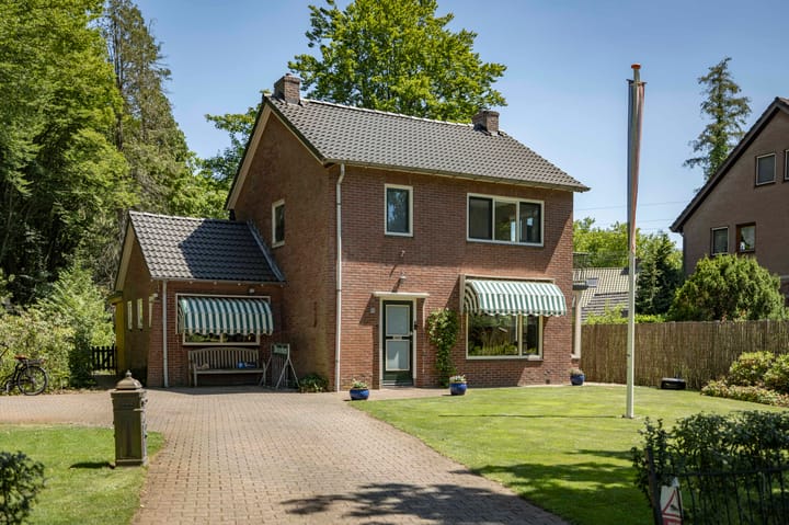Photo of property Oranjelaan 90, Diepenveen