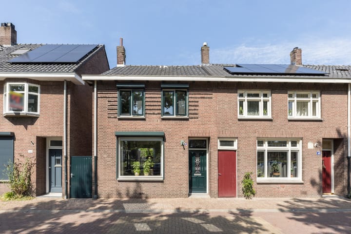 Oranjeplein 38 in Goirle photo