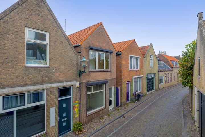 Oranjestraat 11 in Sommelsdijk