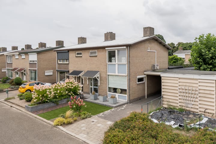 Oranjestraat 11 in Nederweert