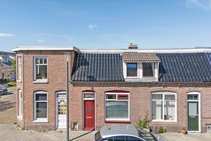 Oranjestraat 11 in Hoogeveen