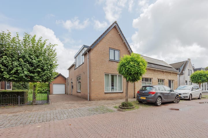 Oranjestraat 3 in Raamsdonksveer