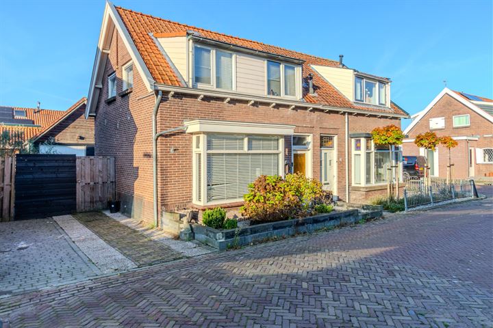 Oranjestraat 43 in Hardinxveld-Giessendam