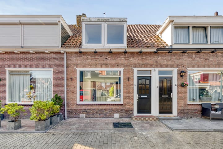 Oranjestraat 5 in Volendam