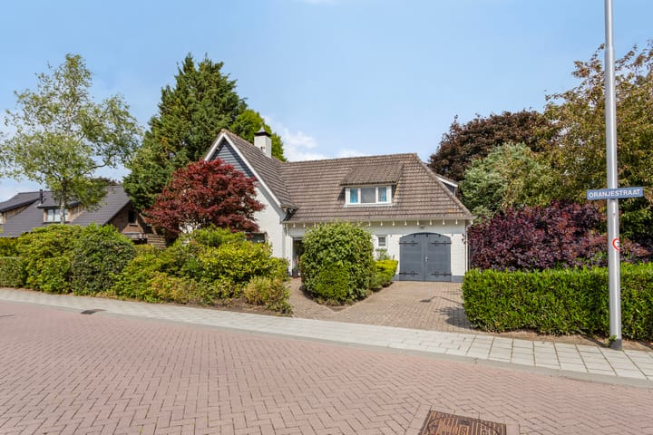 Oranjestraat 55 in Rijsbergen