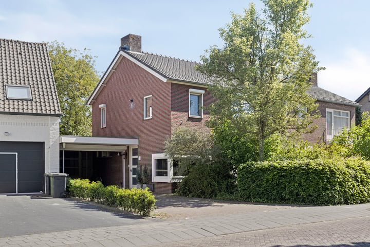 Oranjestraat 68 in Best