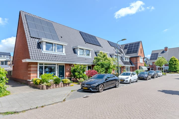 Photo of property Oranjetuin 11, Bleiswijk
