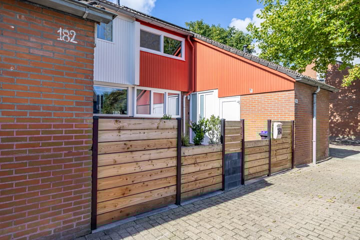 Orchideestraat 182 in Groningen