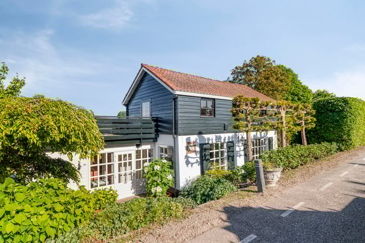 Oud Bonaventurasedijk 100 in Strijen