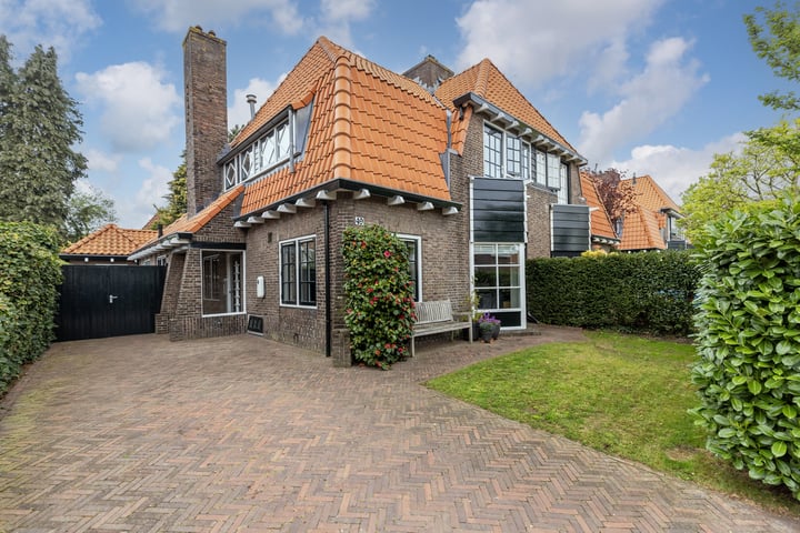 Photo of property Oud-Bussummerweg 49, Bussum