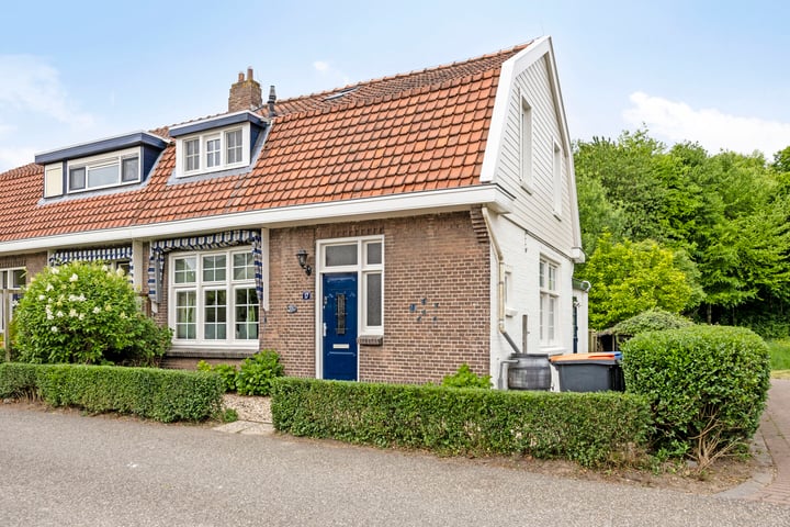 Oud Rhoonsedijk 17 in Poortugaal